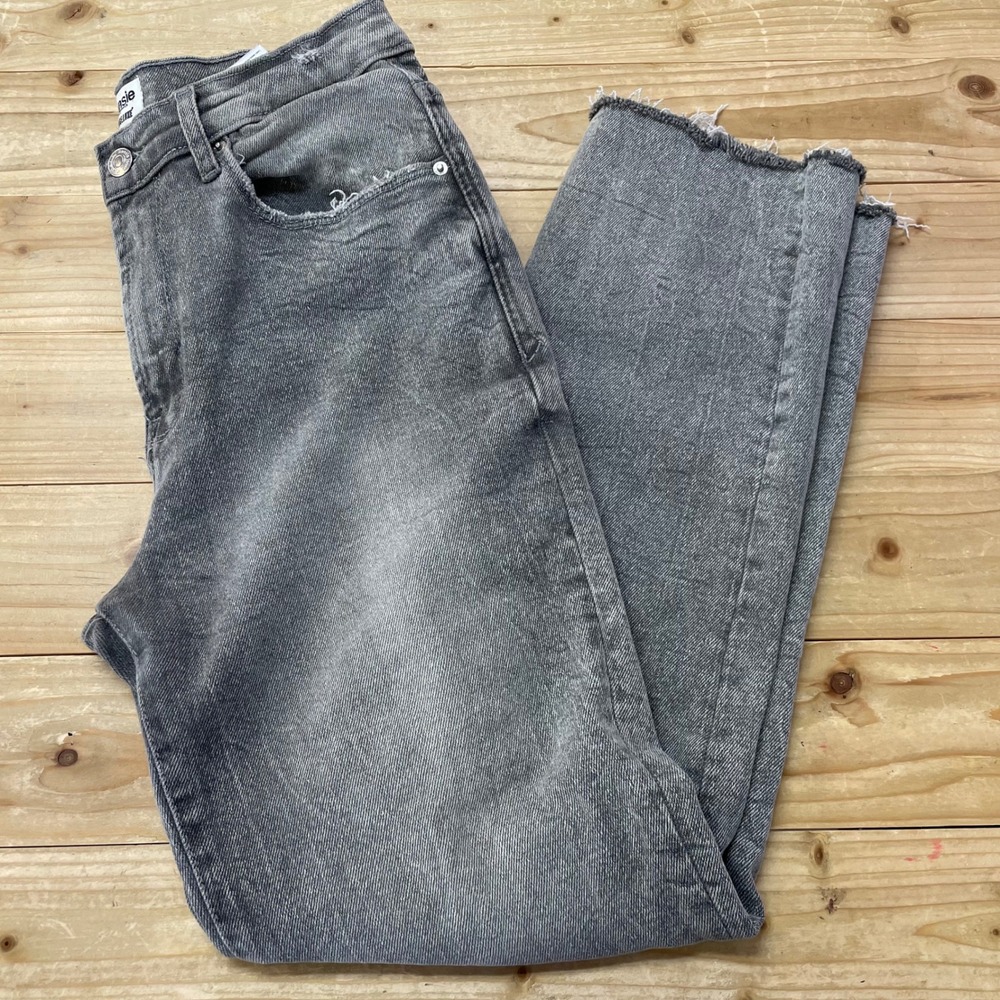 Kensie Jeans Vintage Luxe Gray Straight Leg Raw Hem Denim‎ Jeans Womens 8/29
